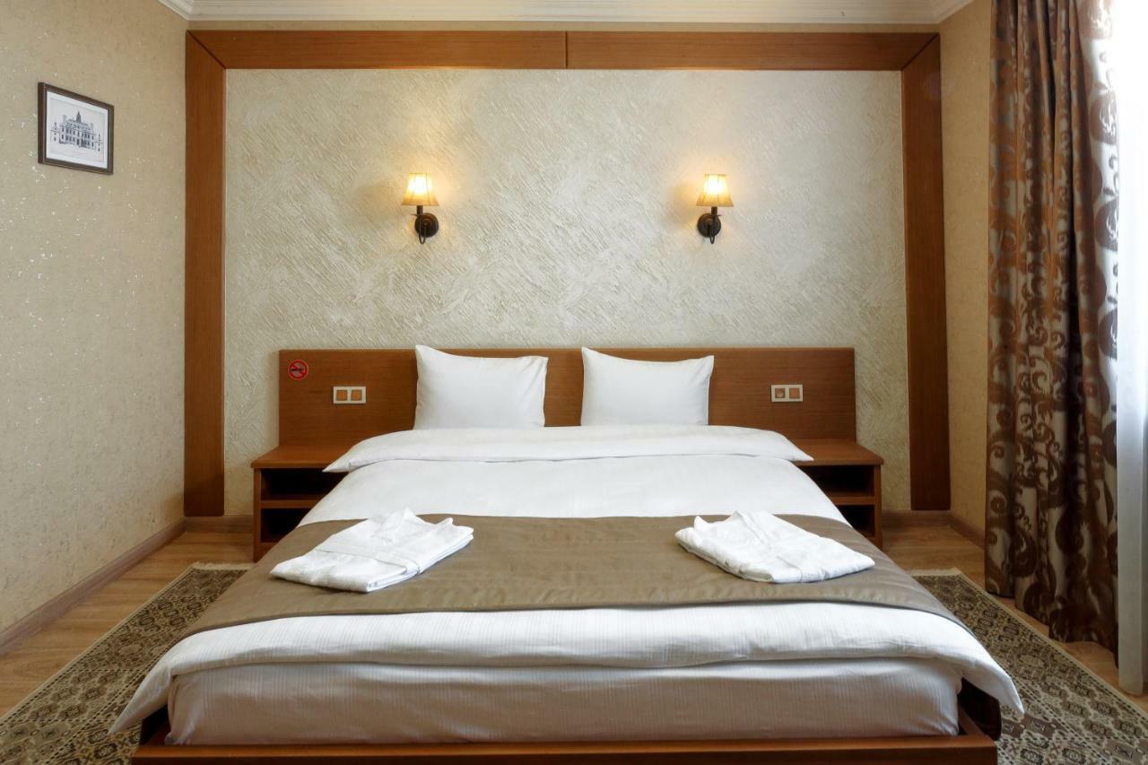 Sacvoyage Hotel Alma-Ata Exteriör bild